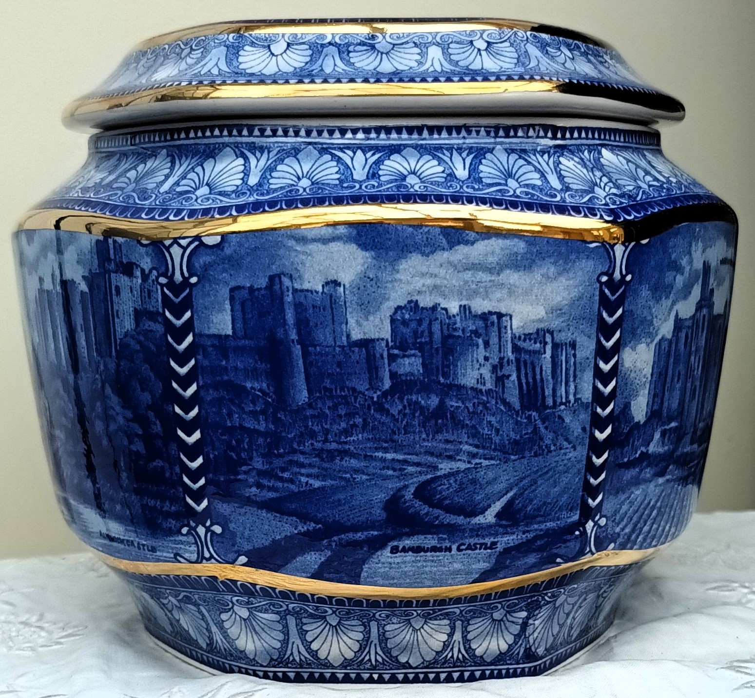 Wade / Ringtons Blue & White Millenium 2000 Tea Caddy